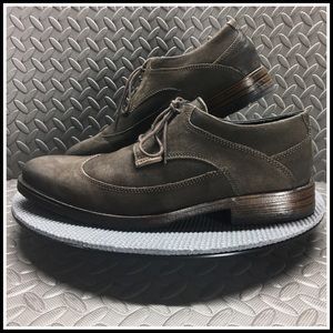 CLARKS Denton Dane | Leather Wingtip Blucher | Men